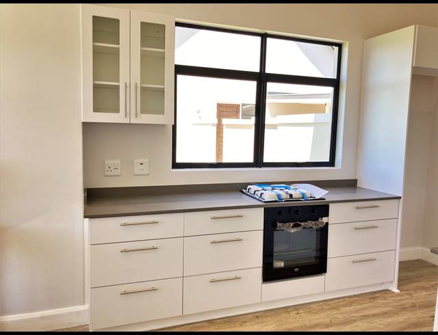 3 BEDROOM TOWNHOUSE FOR SALE IN ST JOHNS VILLAGE